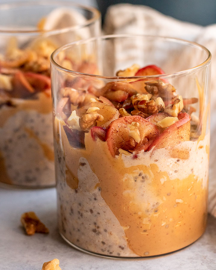 Easy Apple Pie Overnight Oats