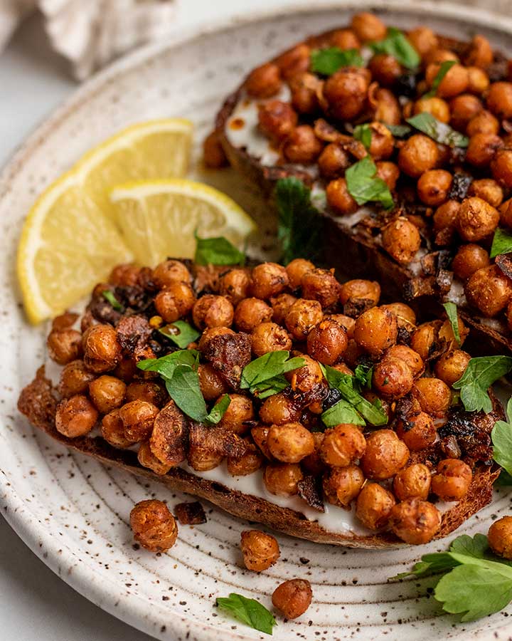 Easy Chickpea Breakfast Toast with Garlic Lemon Yogurt