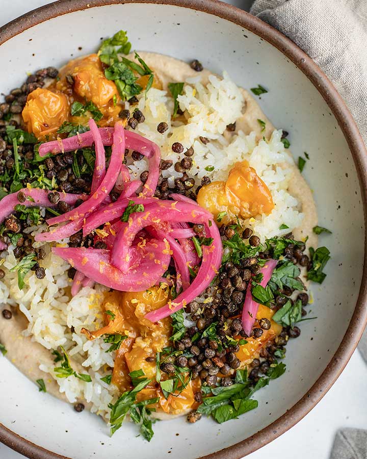 Crispy Rice Bowl with Hummus and Roasted Lentils