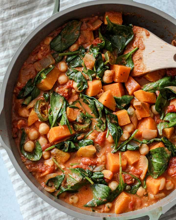 Top down view of this easy dinner meal in a pan .finished cooking.