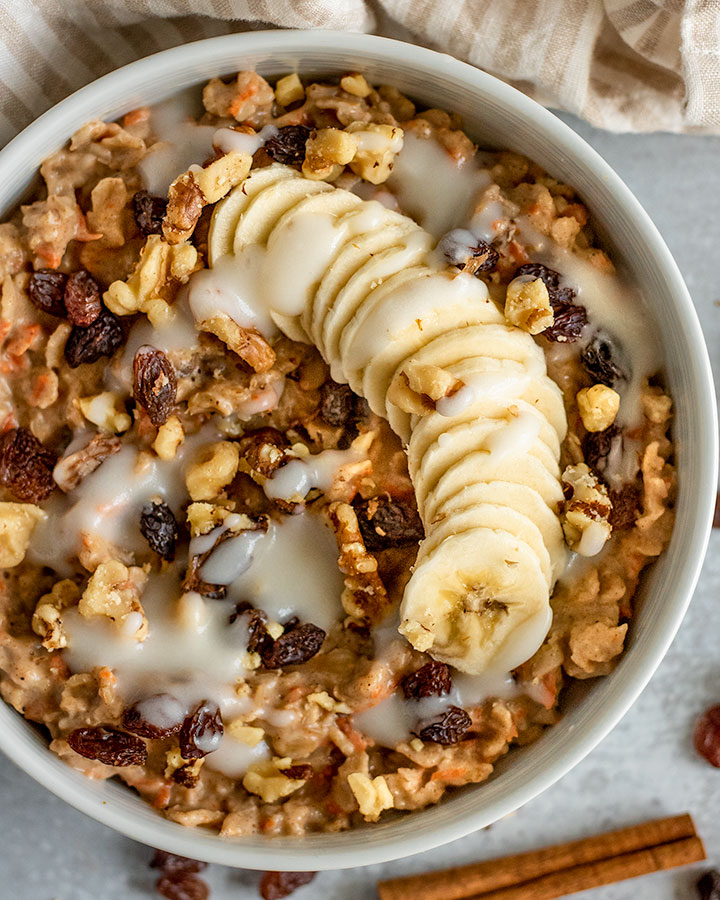 Healthy Carrot Cake Oatmeal
